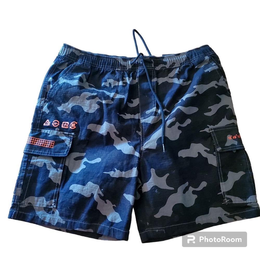 New Brooklyn Cloth shorts Large